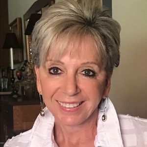 Meet your Posher, Nancy